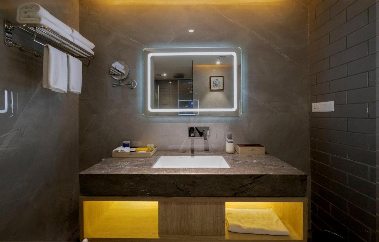 Sarovar Portico Morbi Extérieur photo