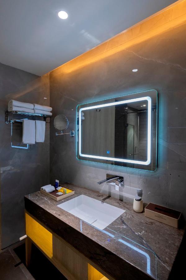 Sarovar Portico Morbi Extérieur photo