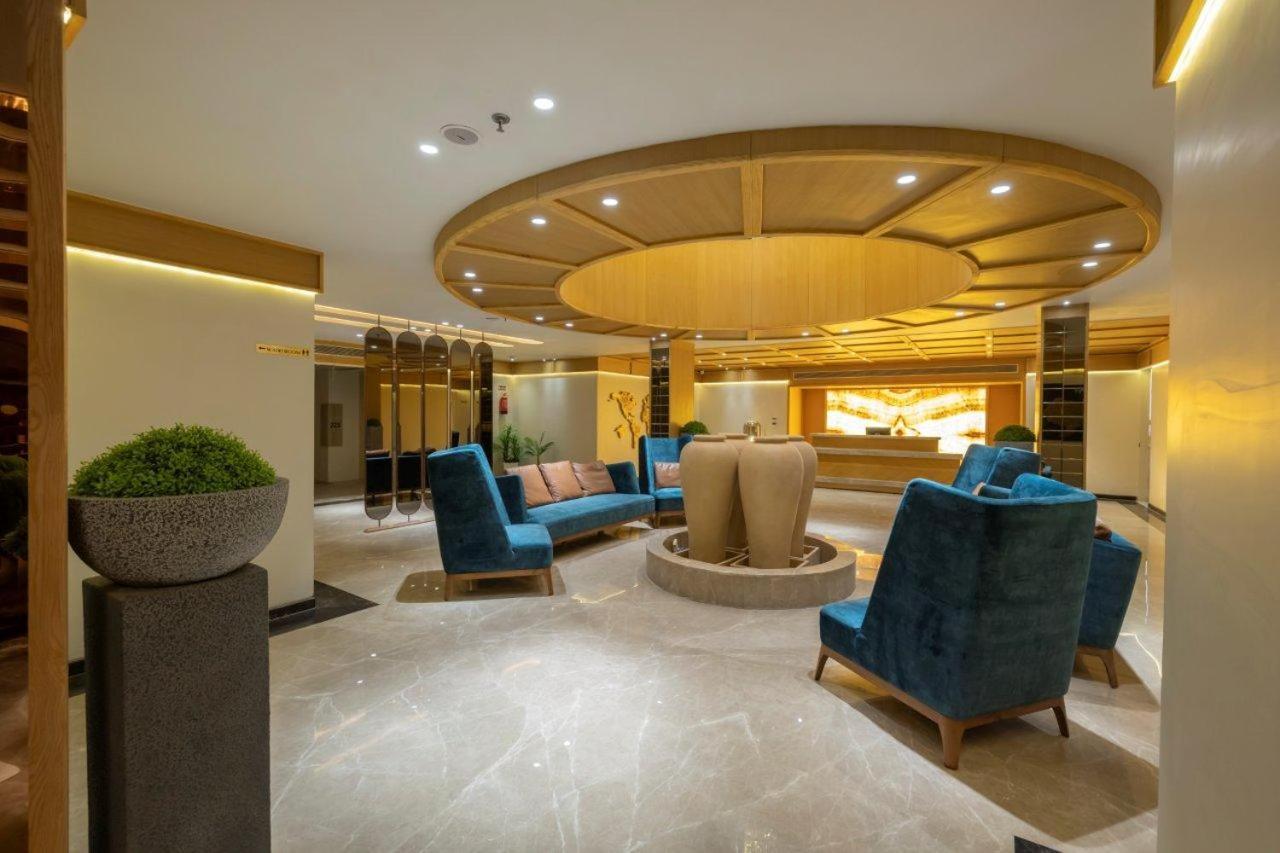 Sarovar Portico Morbi Extérieur photo
