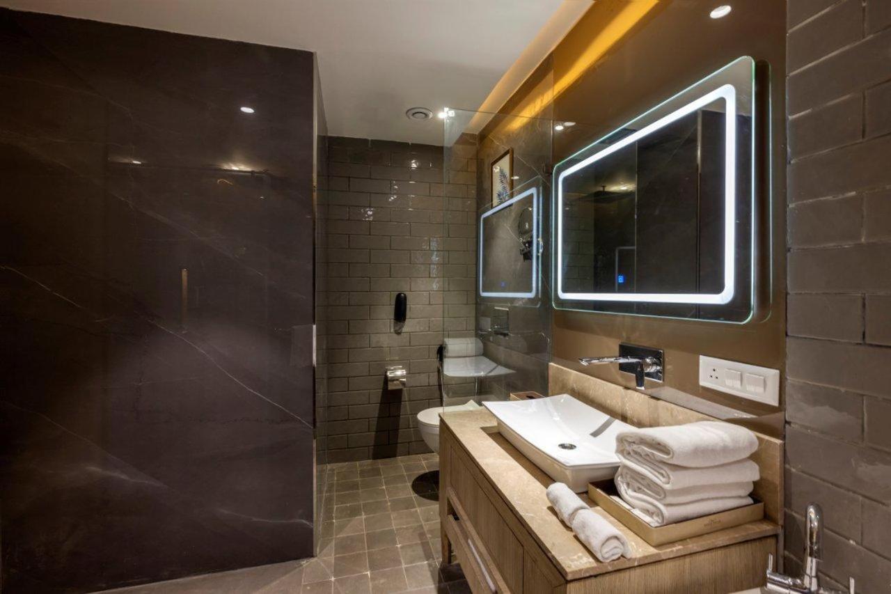 Sarovar Portico Morbi Extérieur photo