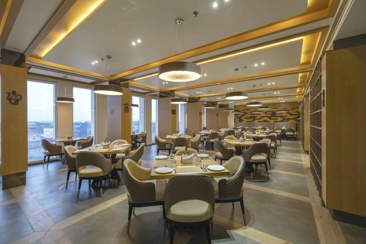 Sarovar Portico Morbi Extérieur photo