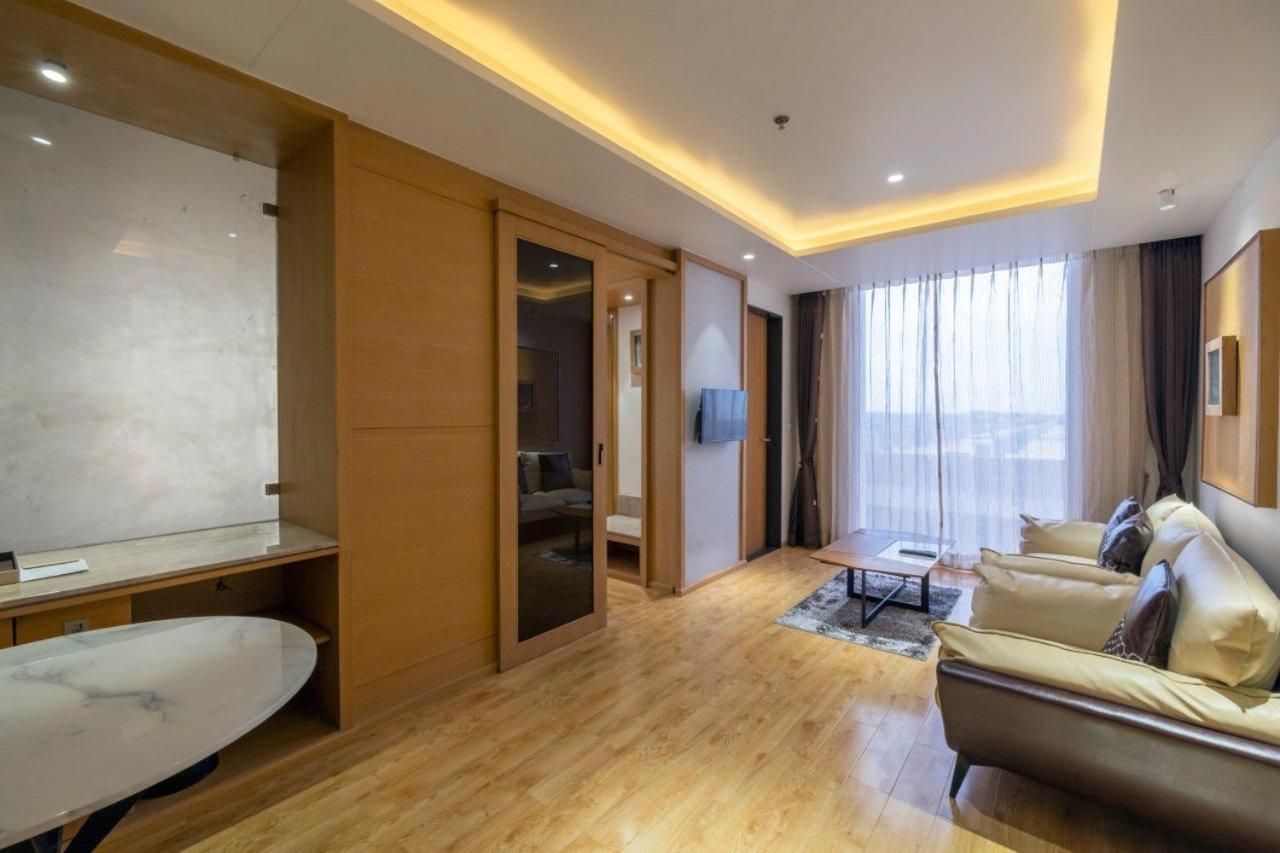 Sarovar Portico Morbi Extérieur photo