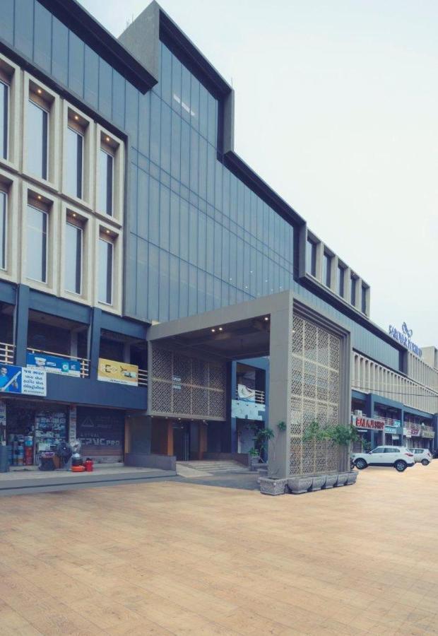 Sarovar Portico Morbi Extérieur photo