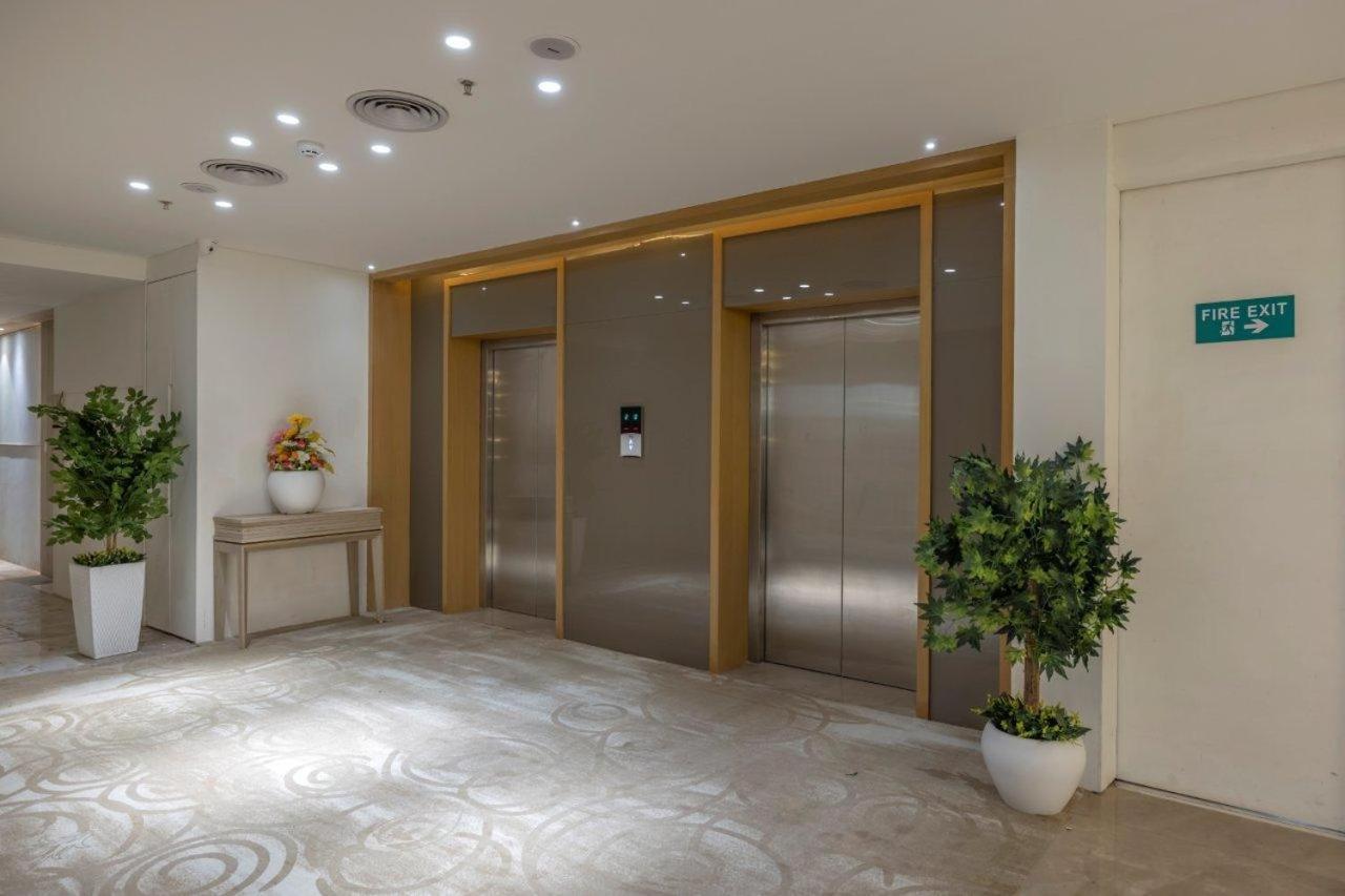Sarovar Portico Morbi Extérieur photo